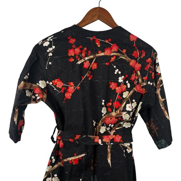 Black Japanese Cherry Blossom Print Short Robe With Belt Size Small/Medium - Picture 8 of 11